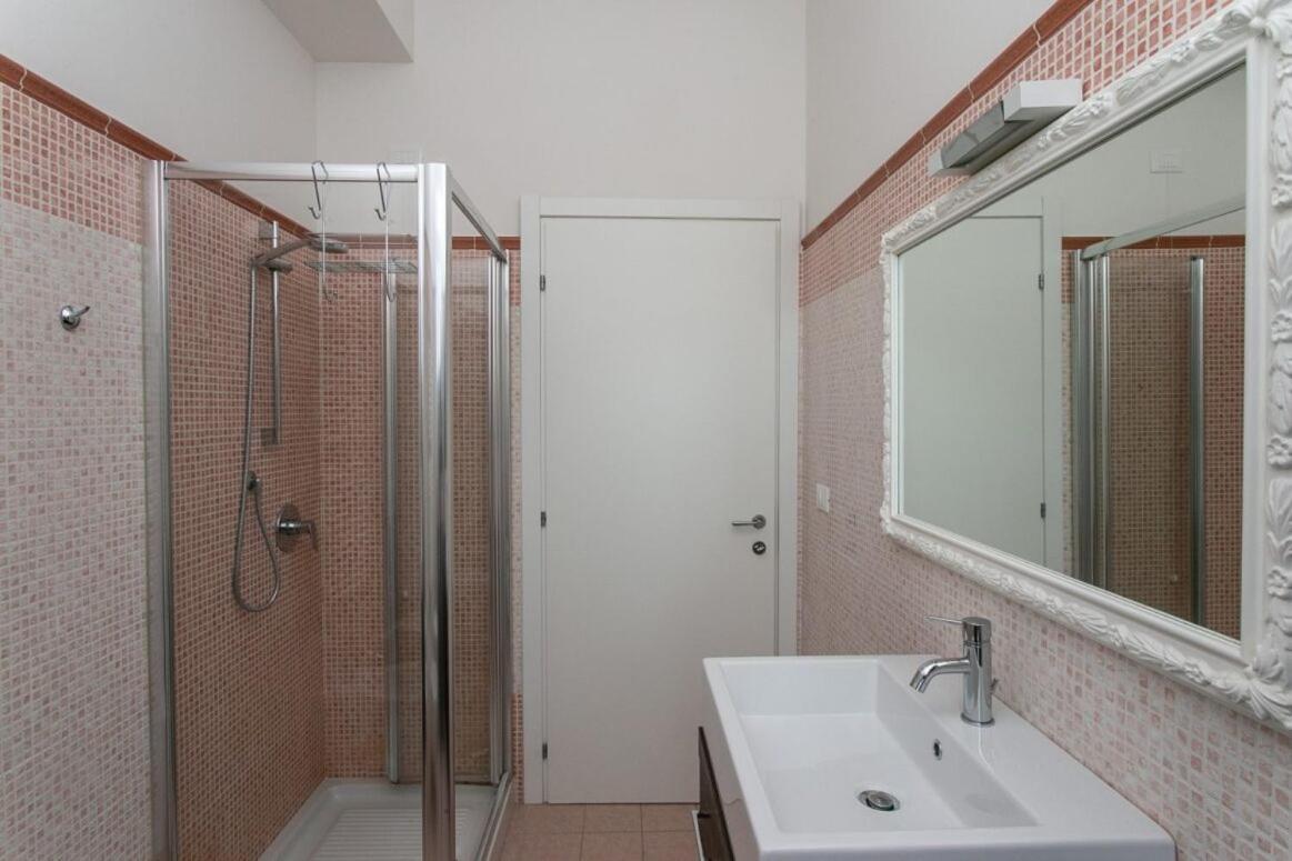 S023 - Sirolo, Magnifico Trilocale Design Con Terrazzo Lägenhet Exteriör bild
